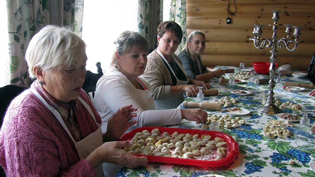 еда пельмени
